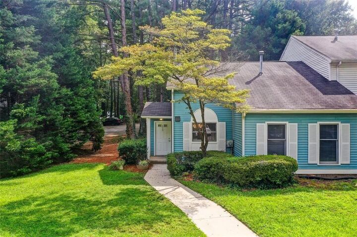 Property Photo:  650 Stratford Green Way  GA 30002 