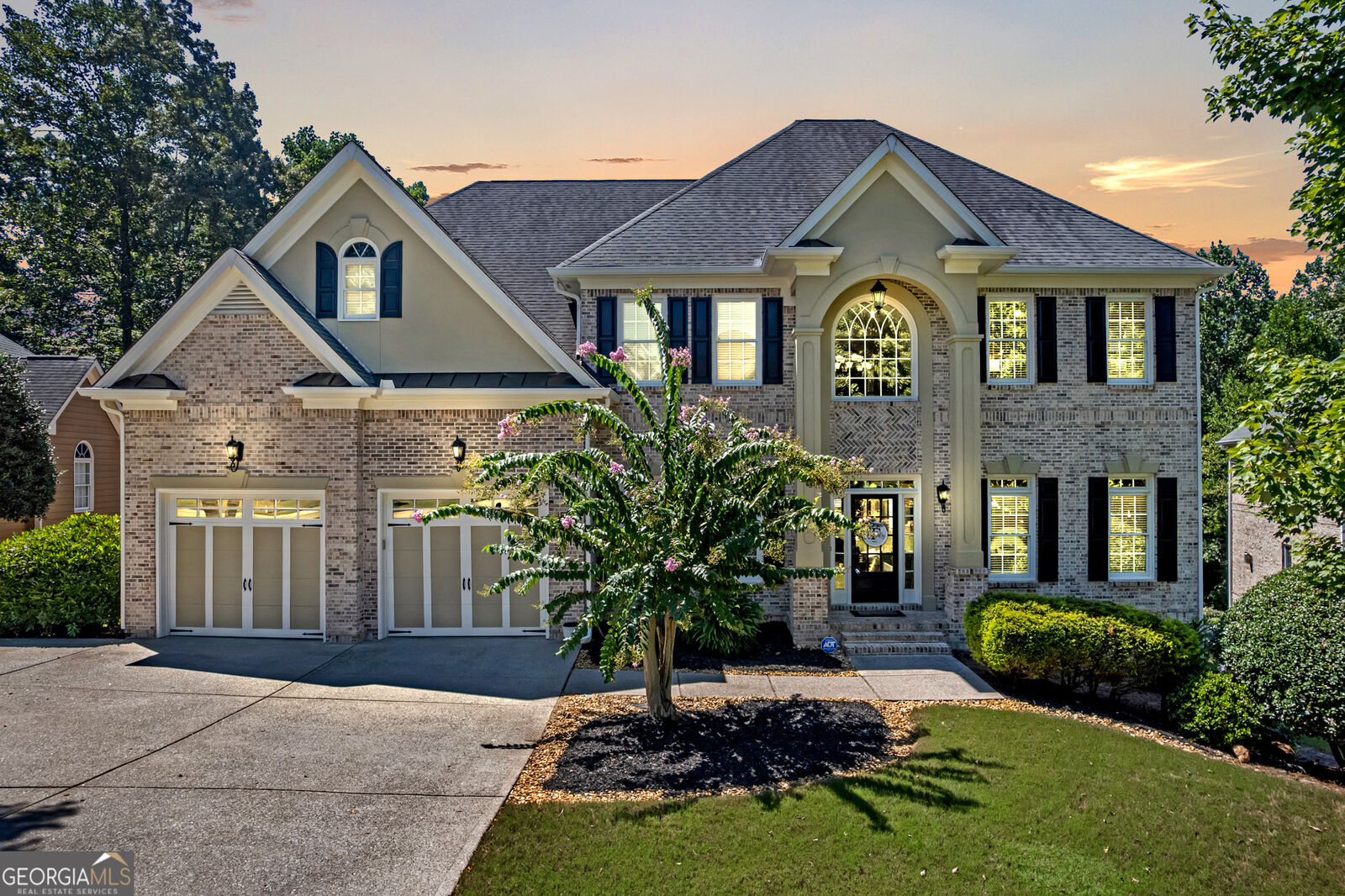 Property Photo: 5013 Cambridge Lane GA 30180