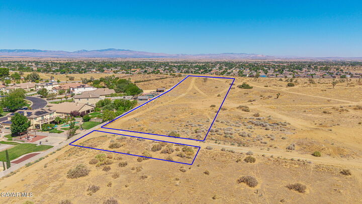 Property Photo:  Vac Ave M2 Vic 42nd Stw  CA 93536 