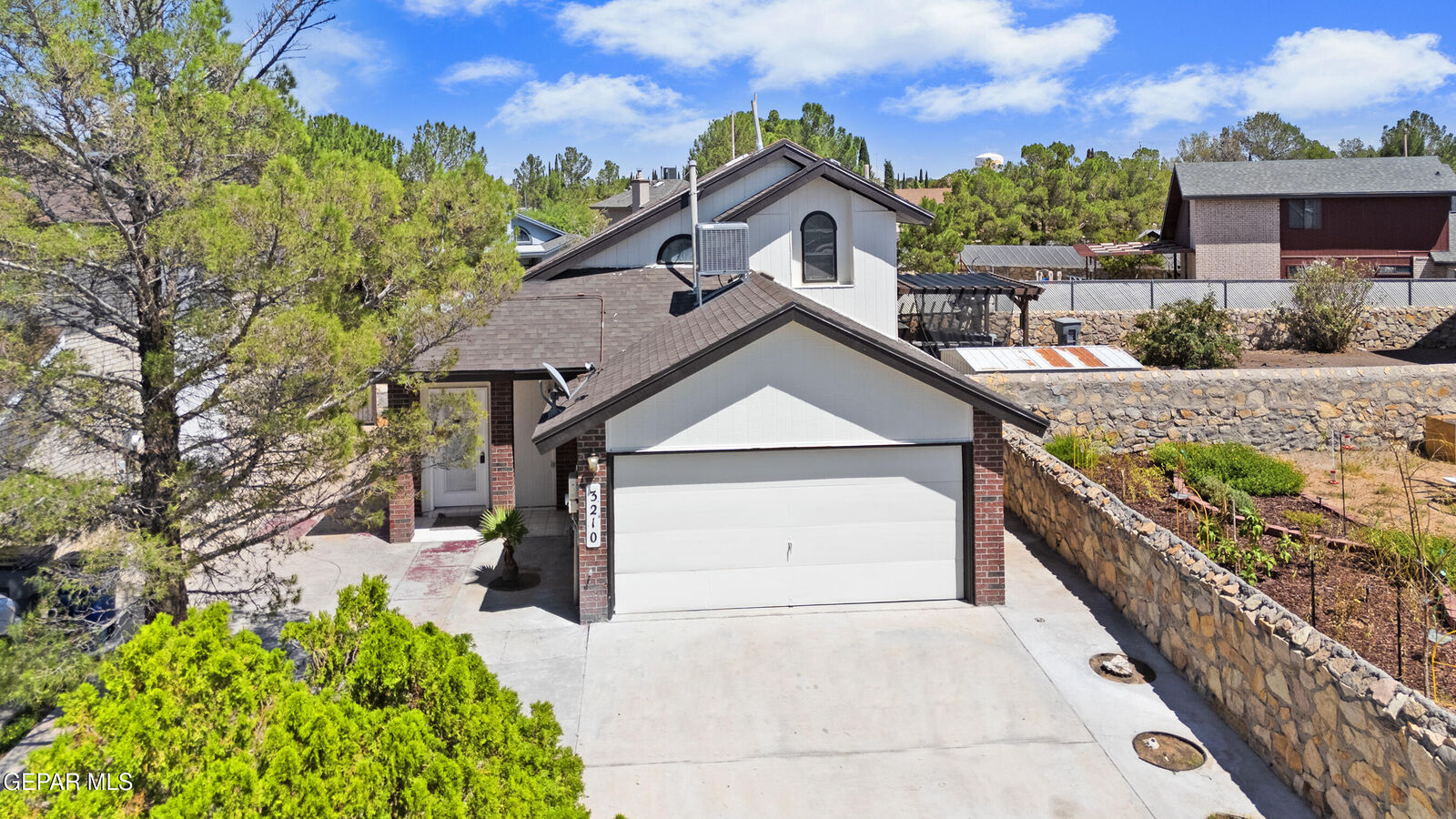 Property Photo:  3210 Arrambide Street  TX 79936 