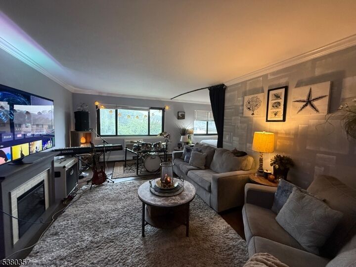 Property Photo: 401 US Highway 22 42G NJ 07060