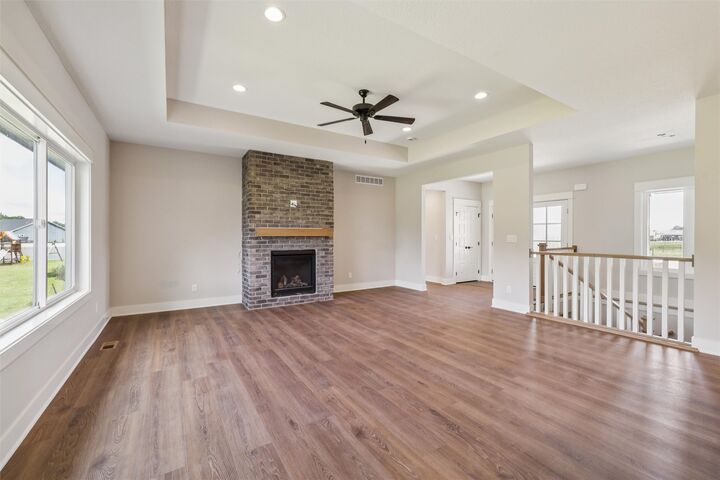 Property Photo: 475 SE Walnut Woods Drive IA 50265