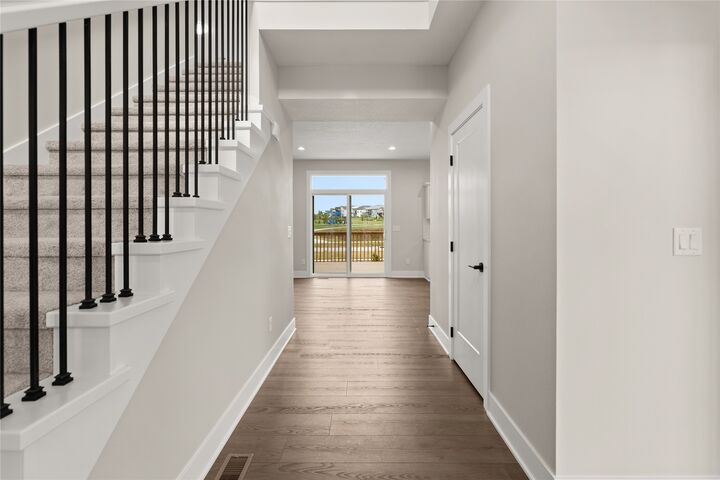 Property Photo: 895 Hamilton Road IA 50263