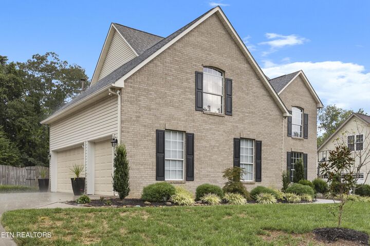 Property Photo:  8464 Lawnpark Drive  TN 37923 
