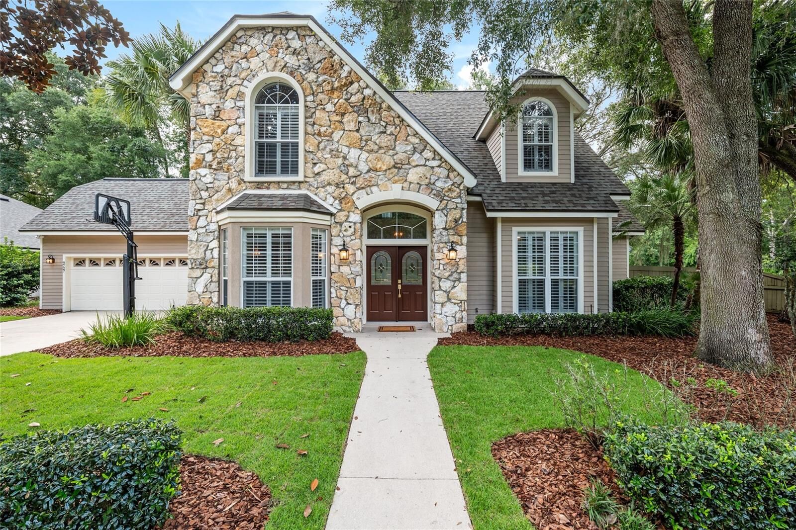 Property Photo: 9727 SW 32nd Lane FL 32608