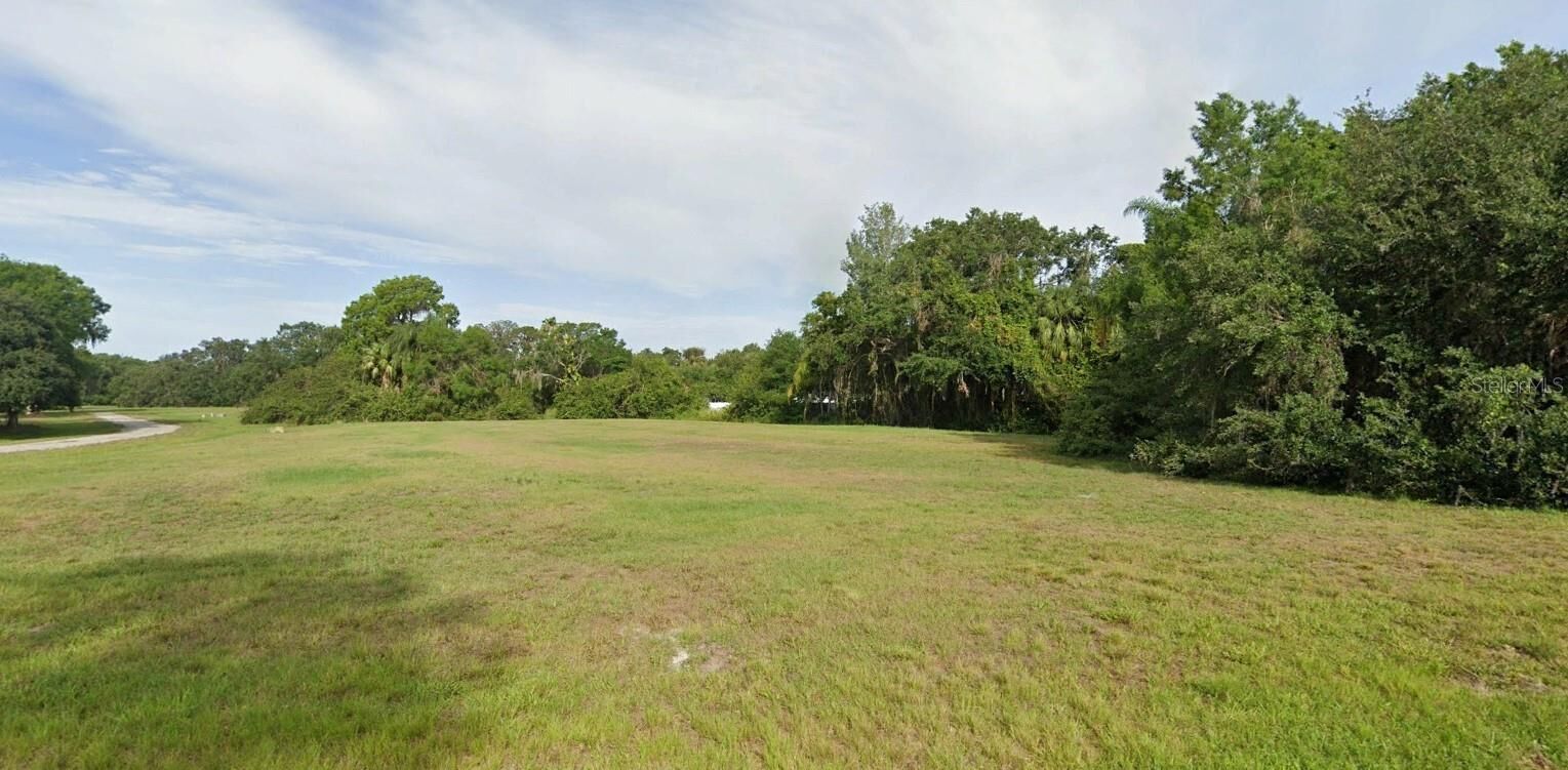 Property Photo:  716 Ryan Road  FL 33876 