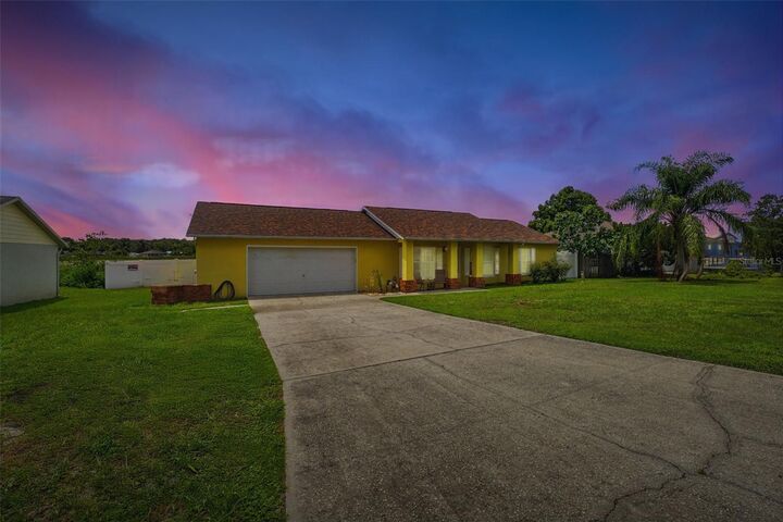 Property Photo: 49 Lake Jackson Drive FL 34753