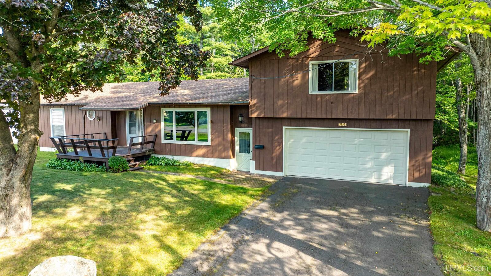 Property Photo: 46396 Maple St Street MI 49921