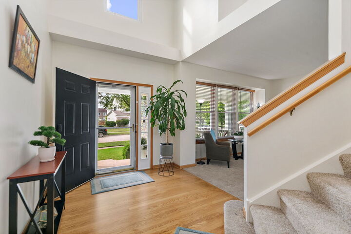 Property Photo: 590 Chesterfield Lane IL 60177