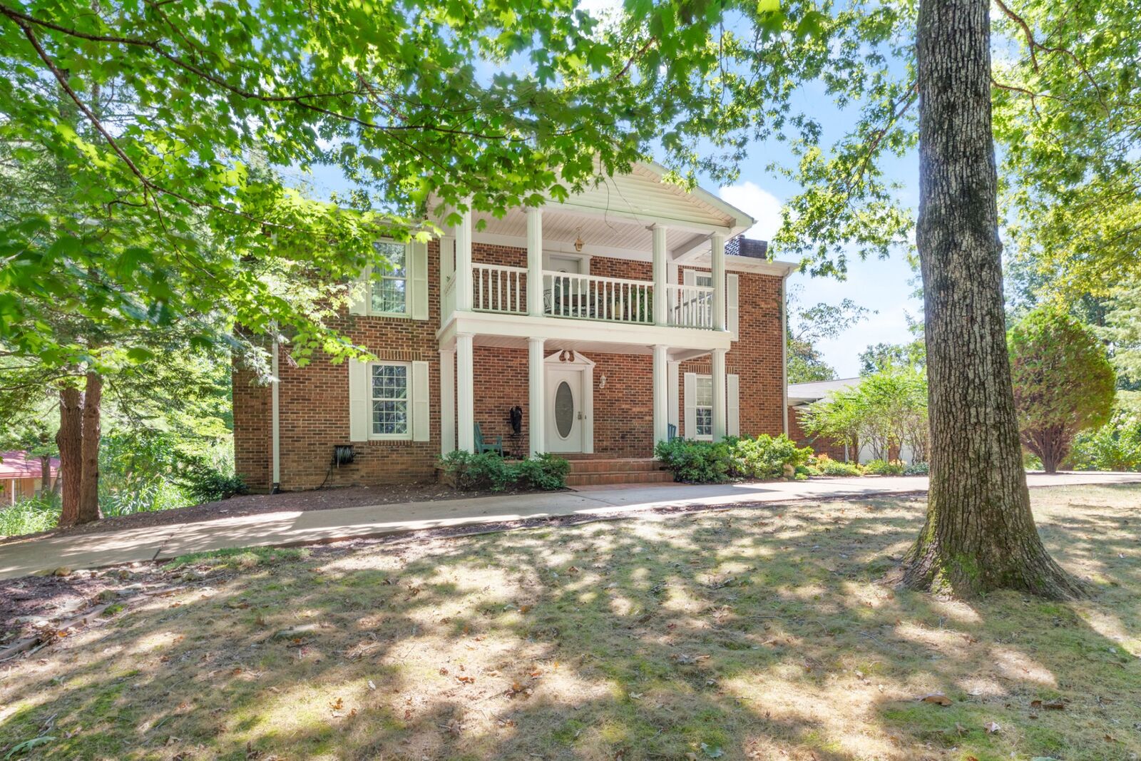 Property Photo: 7422 Indian Creek Rd TN 37101