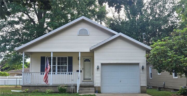 195 Prairie Drive  Akron OH 44312 photo