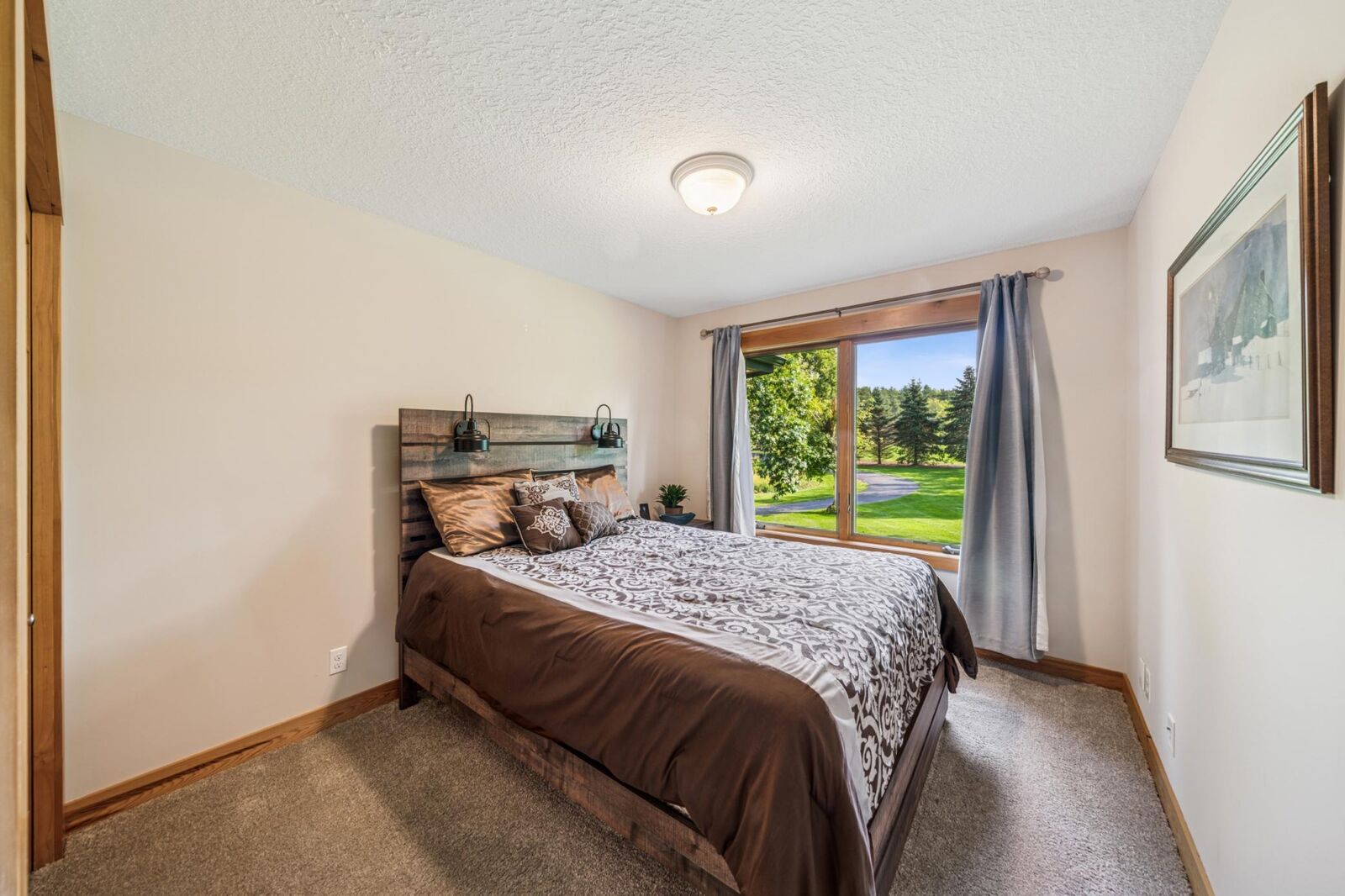 Property Photo: 13187 Dellwood Road N MN 55082
