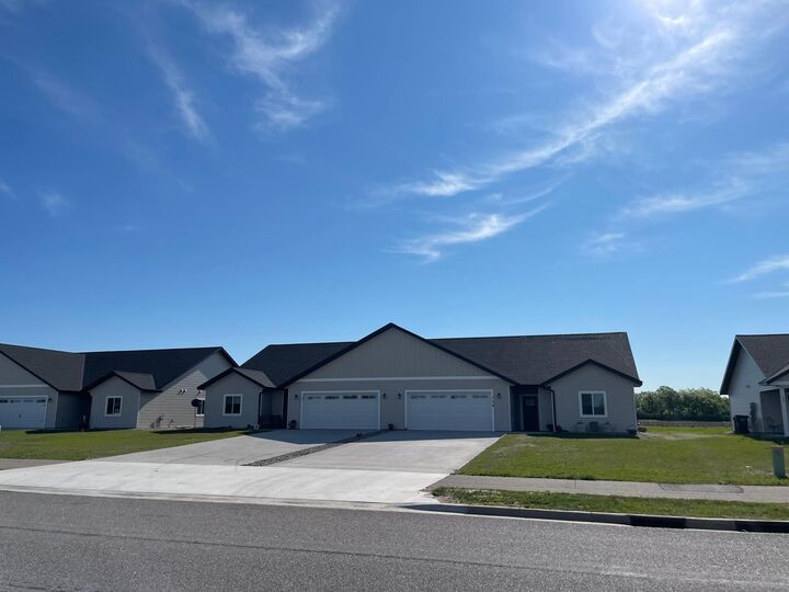 Property Photo: 400 11th Street SE MN 56331