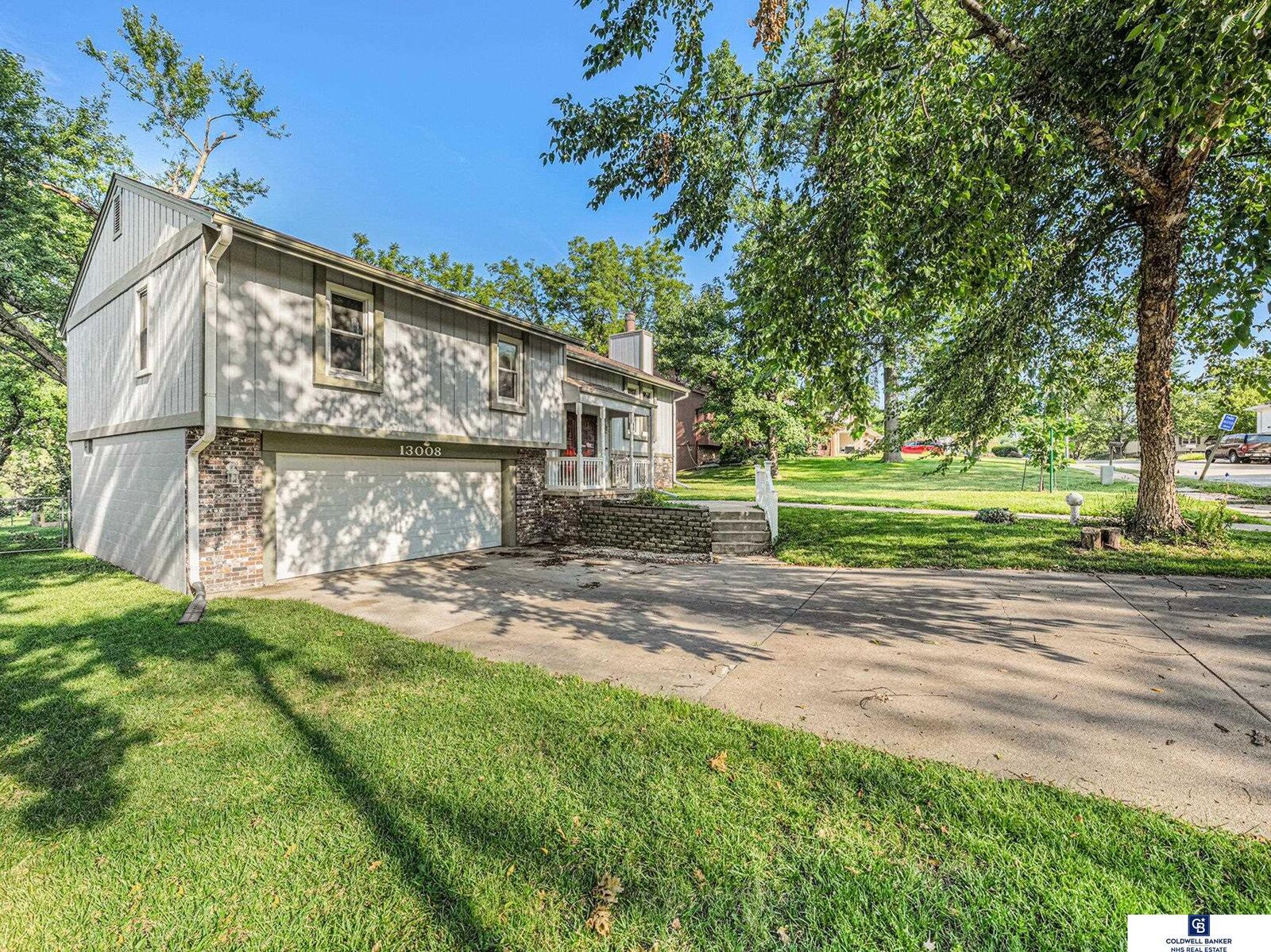 Property Photo: 13008 S 35th Street NE 68123