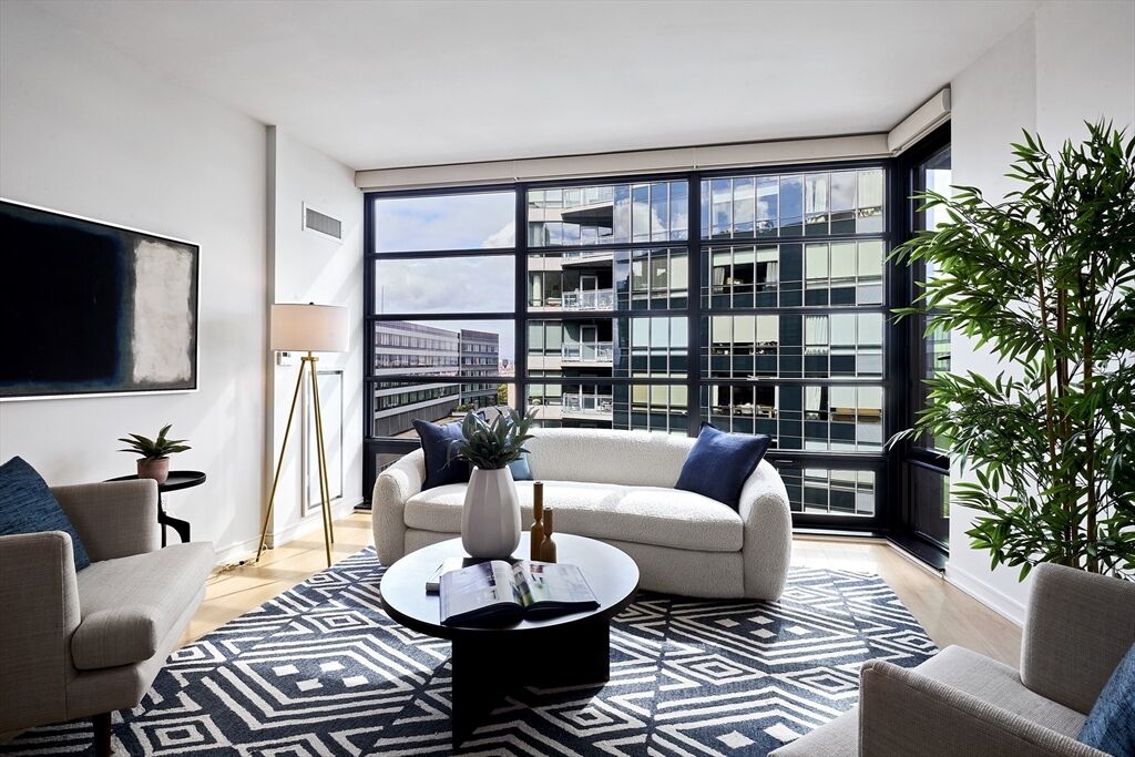 Property Photo:  580 Washington St 14F  MA 02111 