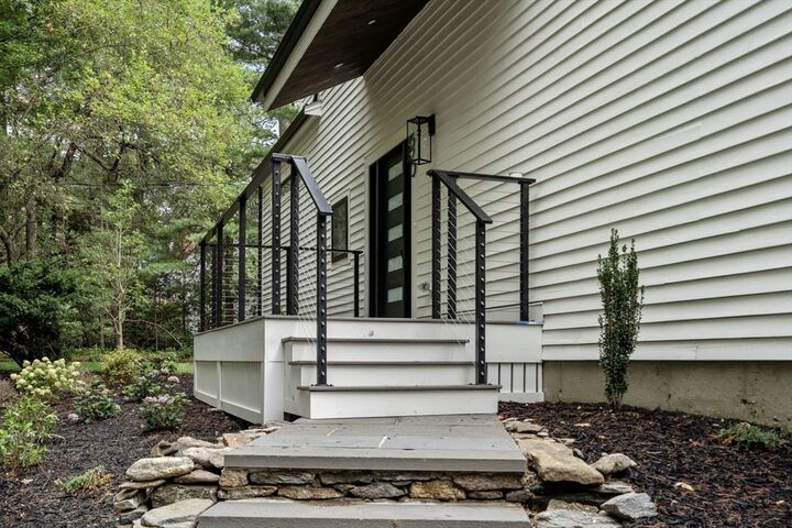 Property Photo:  620 South  MA 02493 