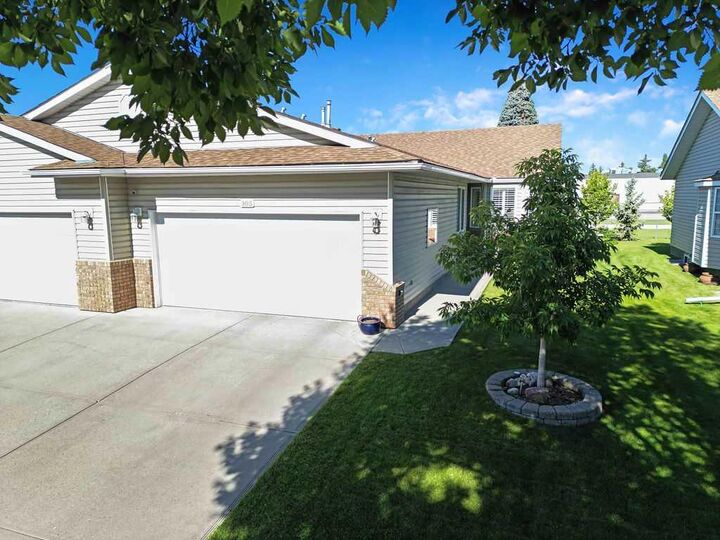 Photo de la propriété: 905 Riverside Drive NW AB T1V 1S3