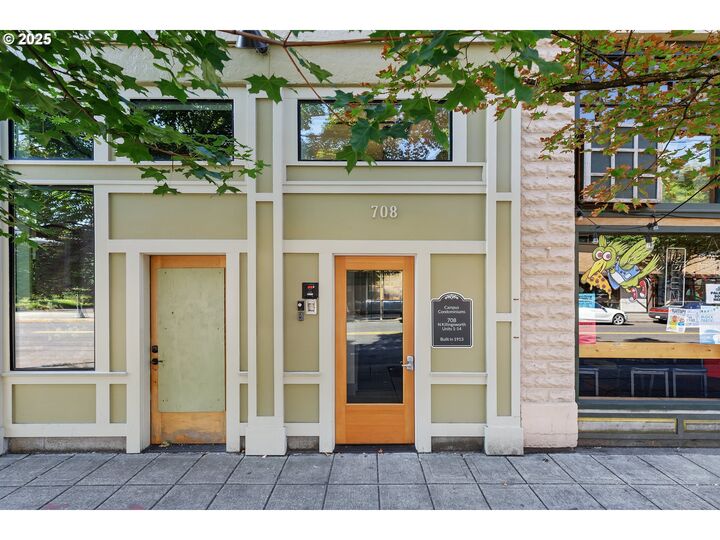 Property Photo: 708 N Killingsworth St 5 OR 97217