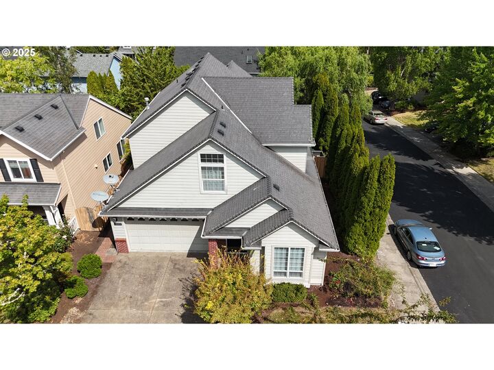 Property Photo: 16629 NW Countryridge Dr OR 97229