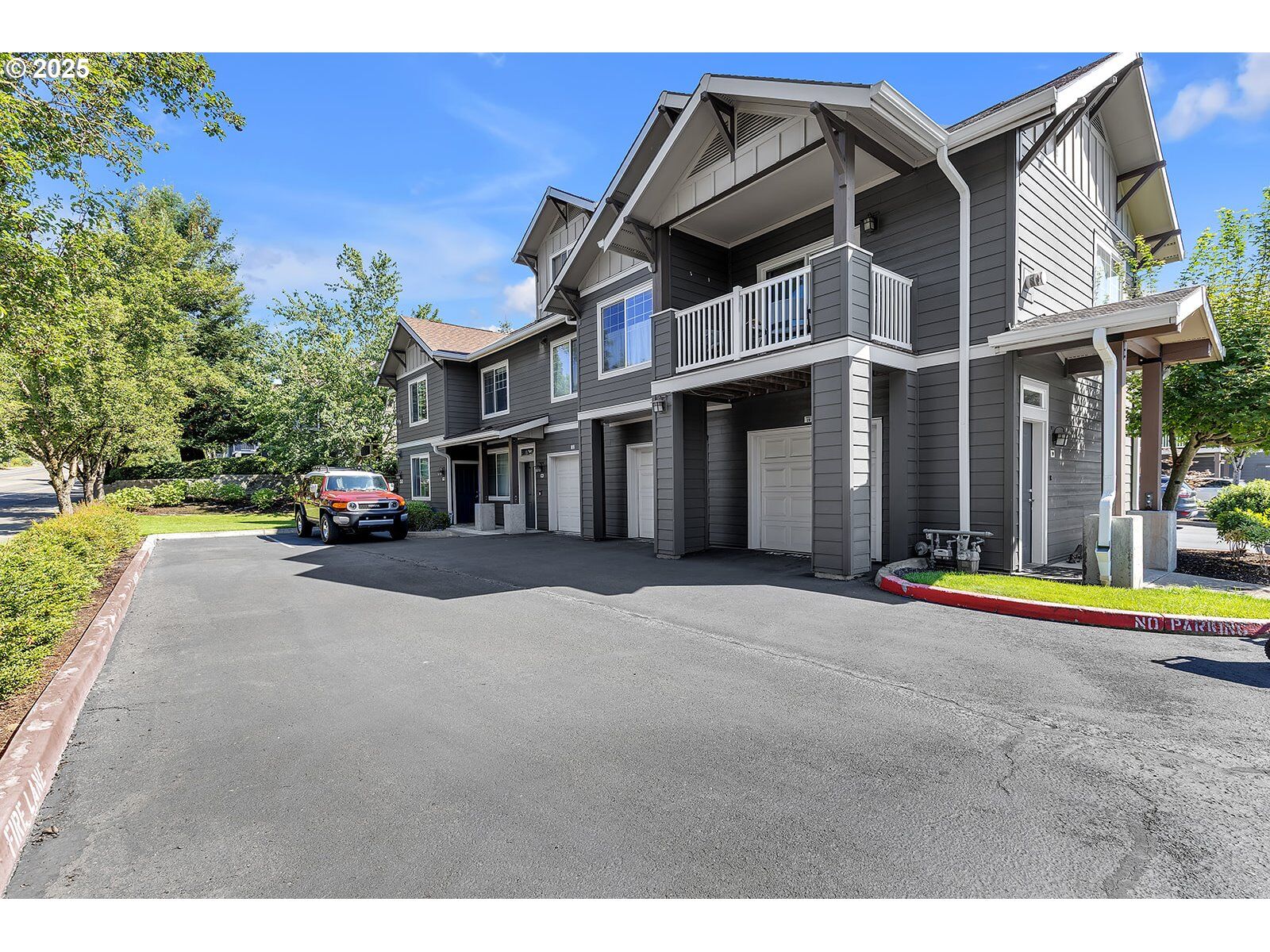 Property Photo: 10800 SE 17th Cir B18 WA 98664