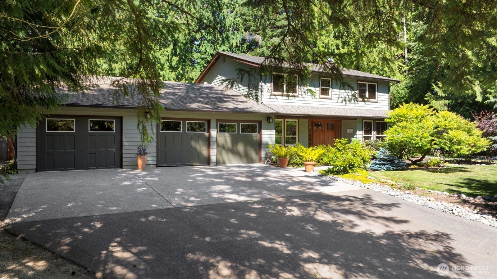 Property Photo: 4619 136th Place SW WA 98026