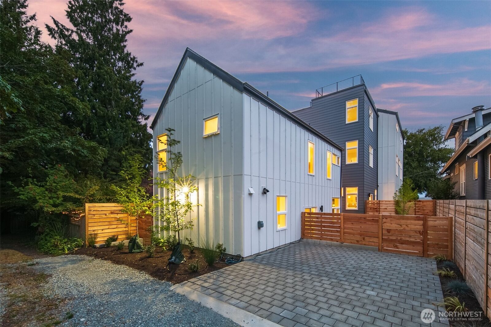Property Photo: 2923 39th Avenue SW WA 98116