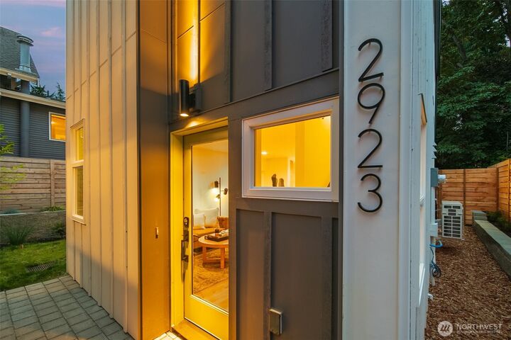 2923  39th Avenue SW  Seattle WA 98116 photo