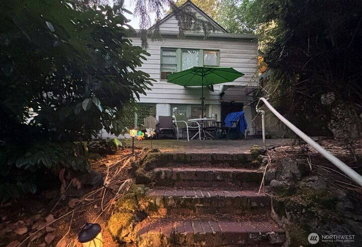 3915 S Brandon Street  Seattle WA 98118 photo