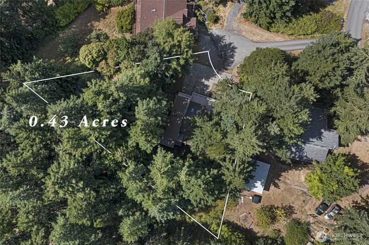 Property Photo:  27  Dryad Place  WA 98261