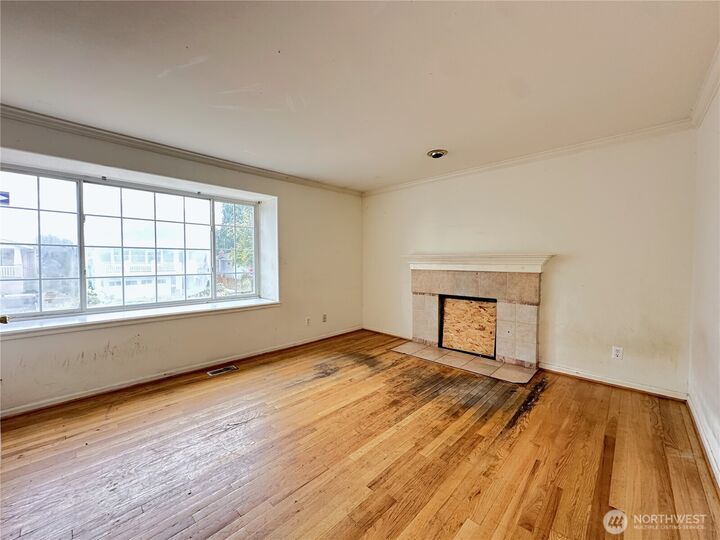 Property Photo: 4008 NE 57th Street WA 98105
