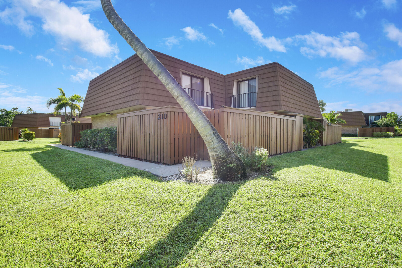 Property Photo: 3900 County Line Road 21D FL 33469