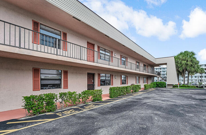 Property Photo: 135 Shore Court 203 FL 33408