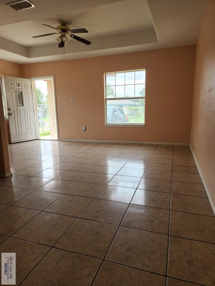 Property Photo: 1803 Turqueza Dr. B TX 78521