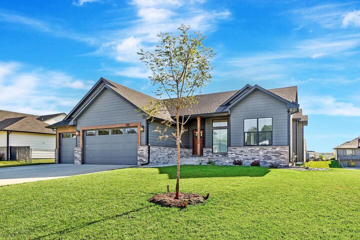Property Photo: 230 S Wellcrest KS 67052