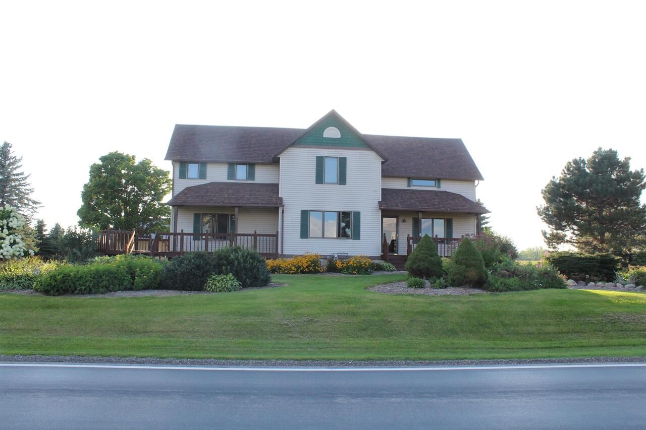 Property Photo: N7075 County Road De WI 53916
