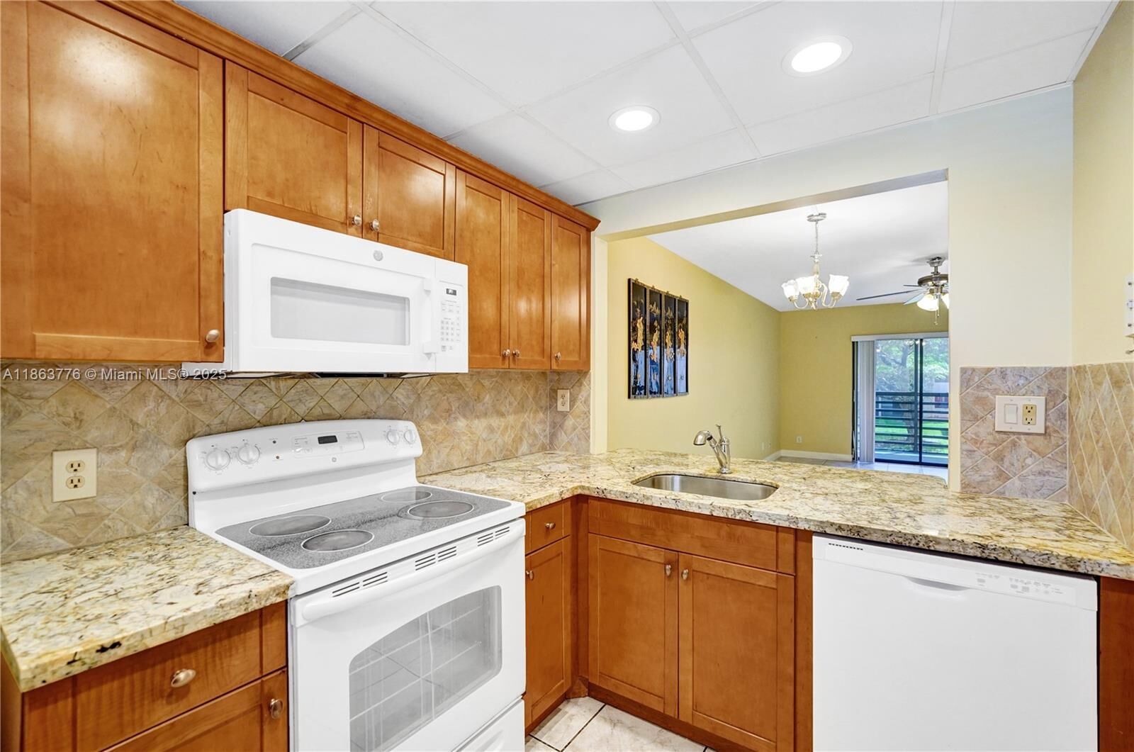 Property Photo: 10332 Sunrise Lakes Blvd 206 FL 33322