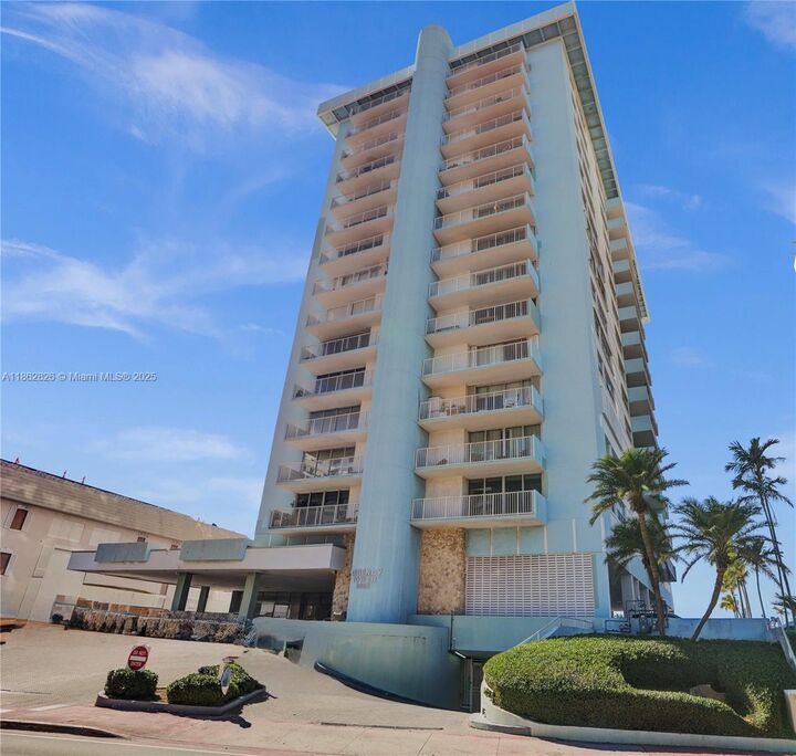 Property Photo: 5838 Collins Ave 7G FL 33140