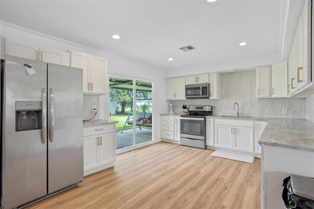 Property Photo:  4430 Tamarack St Street  LA 70605 
