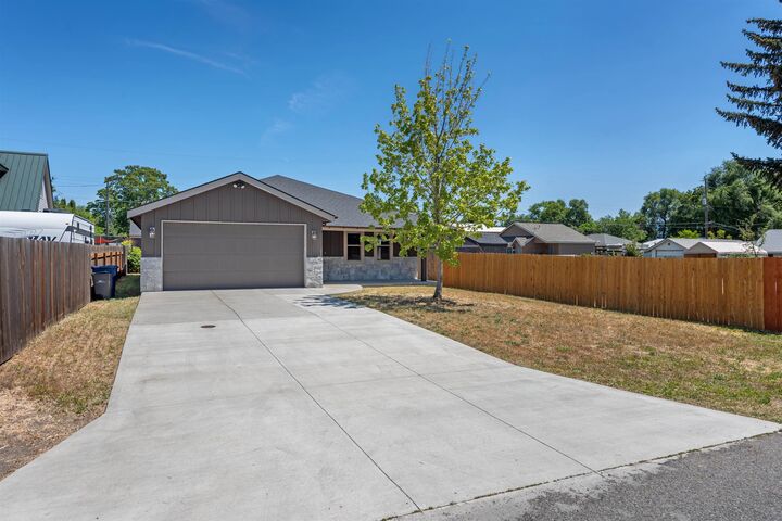 4308 N Avalon Rd  Spokane Valley WA 99216 photo