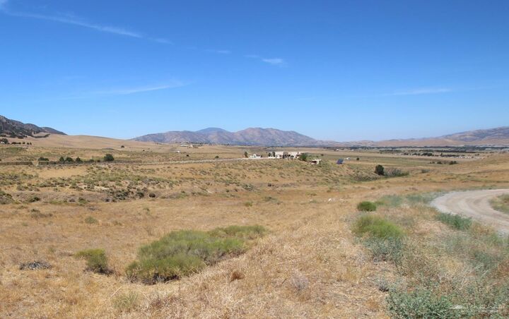 Property Photo: 0 Curinga CA 93561