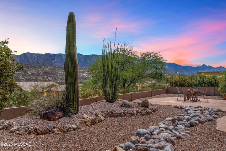 37233 S Golf Course Drive  Tucson AZ 85739 photo