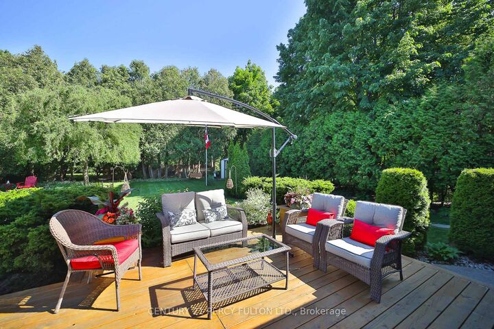 Property Photo: 1520 Rebecca Street ON L6L 1Z7