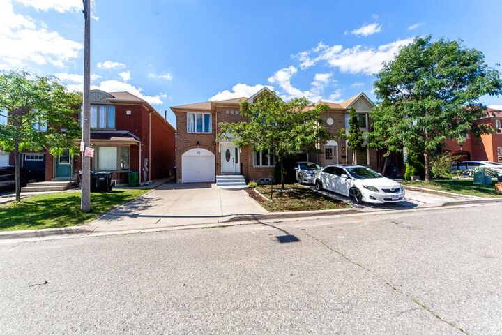 25 Morningdew Crescent  Brampton ON L6R 1K5 photo