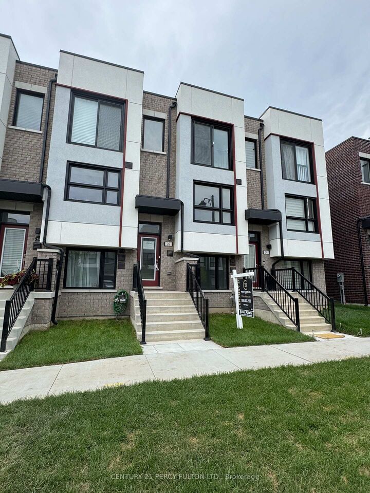 Photo de la propriété: 26 Bateson Street ON L1S 7M3