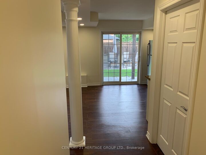 Property Photo:  331 Spruce Grove Crescent  ON L3X 2X2 