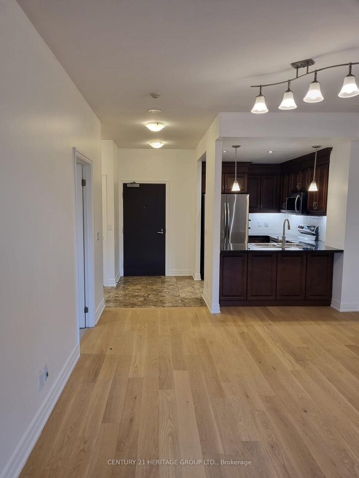 Photo de la propriété: 23 Rean Drive 707 ON M2K 0A5