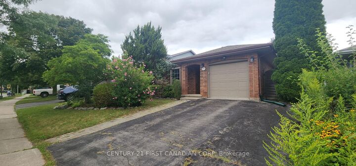 1038 Sherbourne Road  London North ON N6G 4C8 photo
