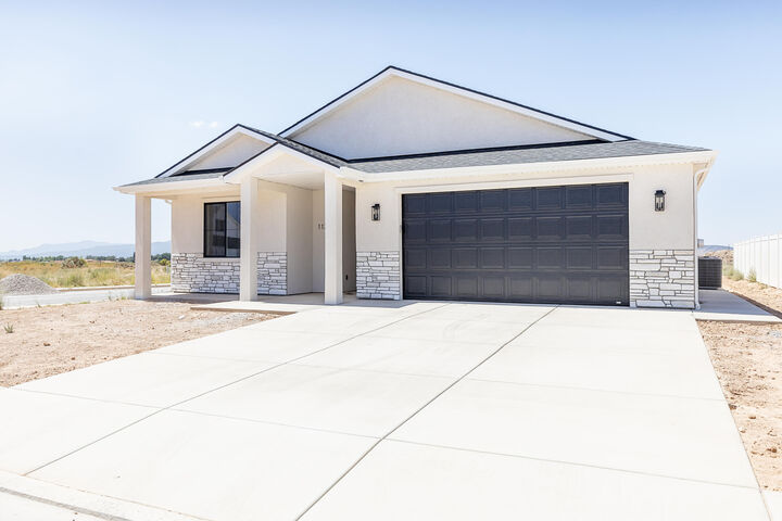 1170 N Yucca (3325 W) St  Cedar City UT 84721 photo