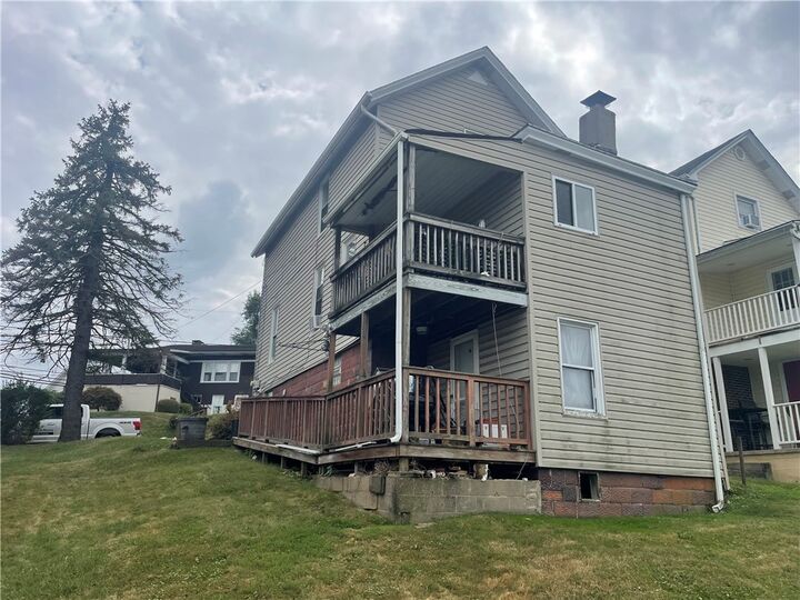 Property Photo:  415 Otis  PA 15063 