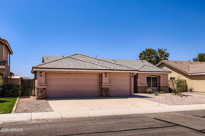 19858 N 33rd Place  Phoenix AZ 85050 photo